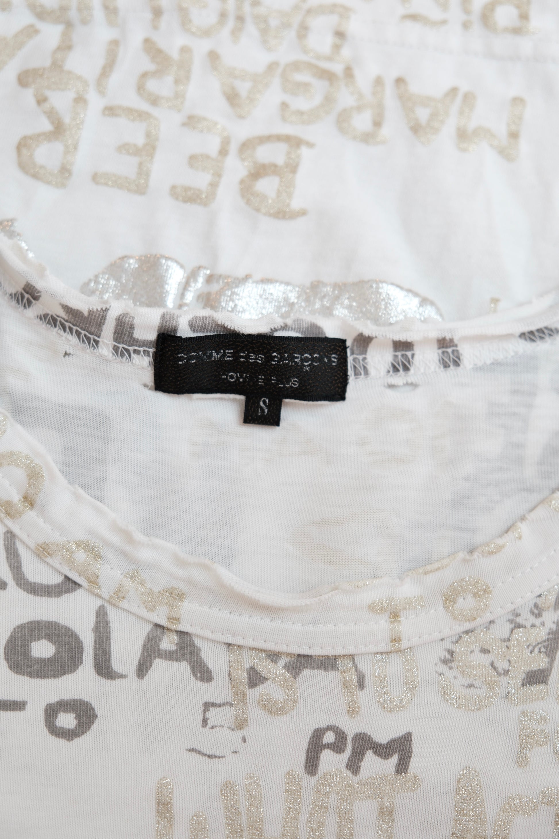 COMME des GARÇONS  T-shirt S