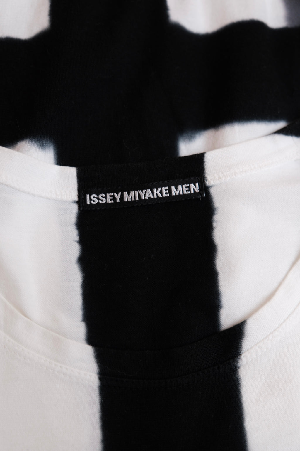 ISSEY MIYAKE T-shirt