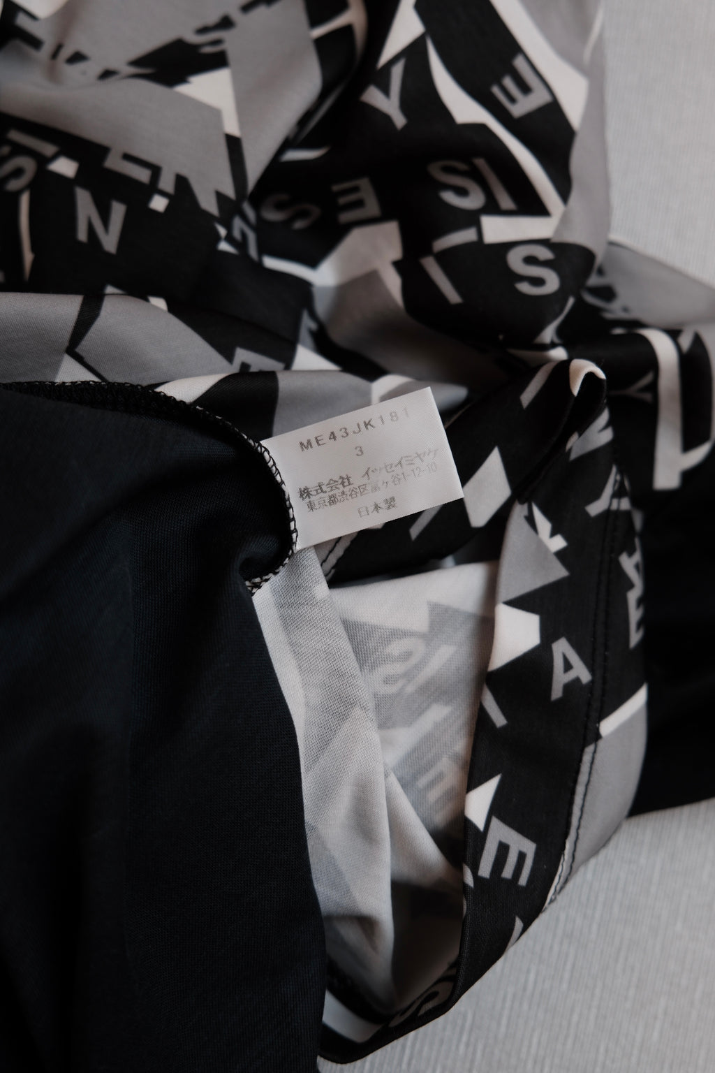 ISSEY MIYAKE T-shirt