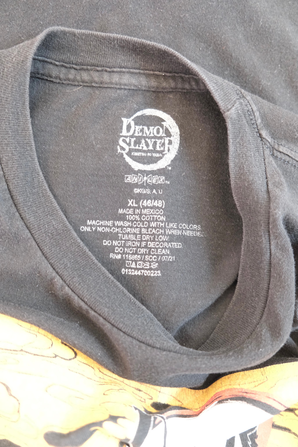 Demon Slayer T-shirt XL size