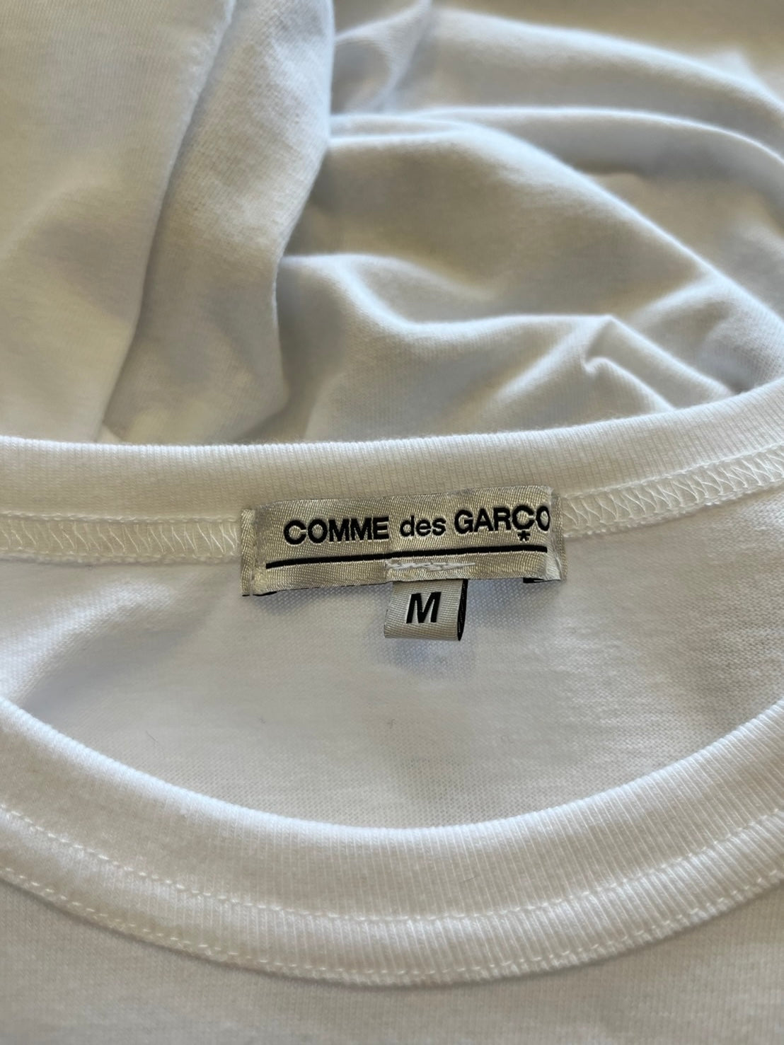 COMME des GARÇONS – Aoyama Exclusive Handwritten Logo T-Shirt