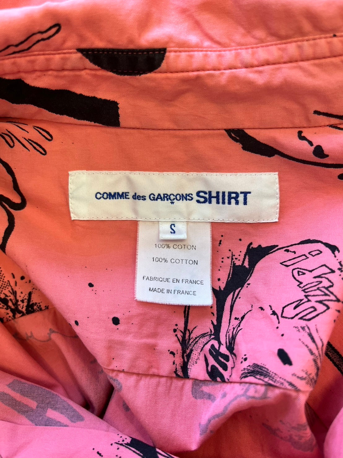 COMME des GARÇONS SHIRT – Pink Comic Graphic Short Sleeve Shirt