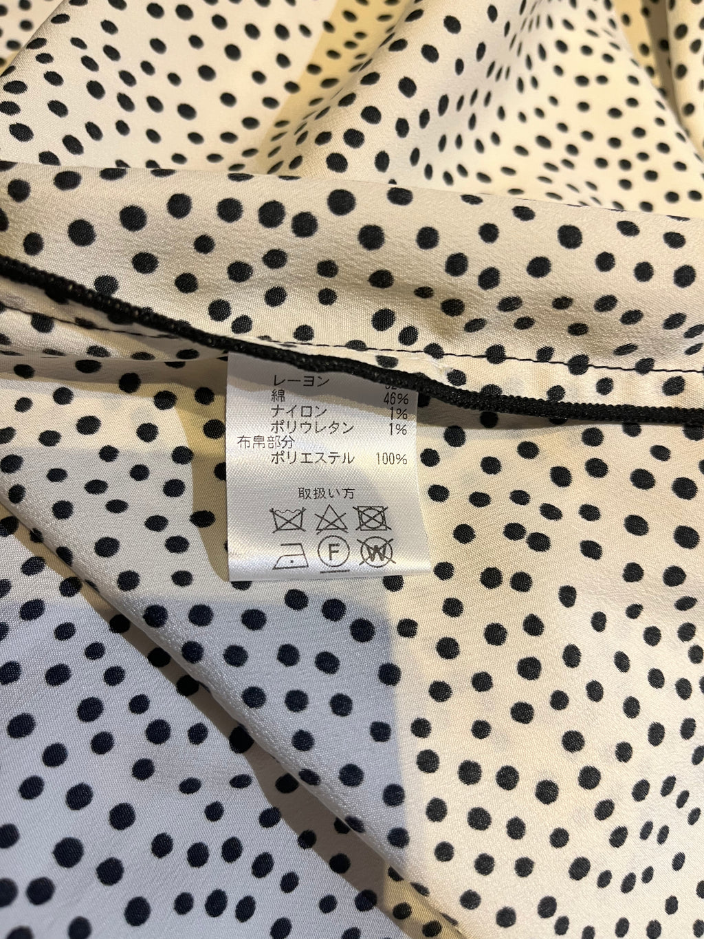Atelier six Dress white and back dots