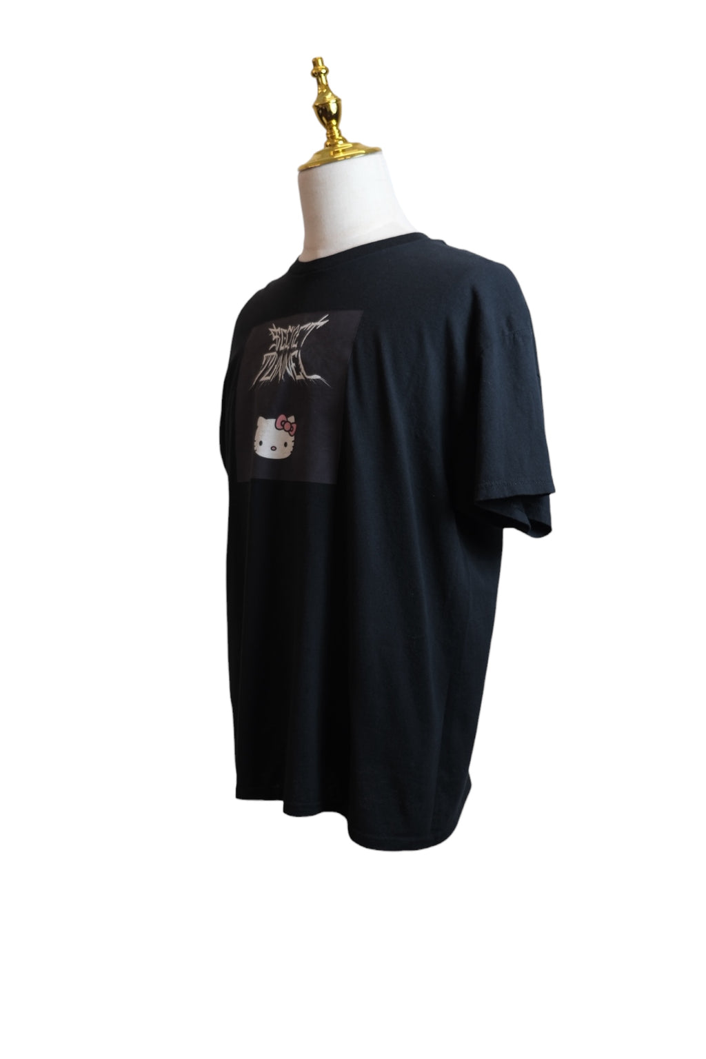 Hello Kitty T-shirt XL size