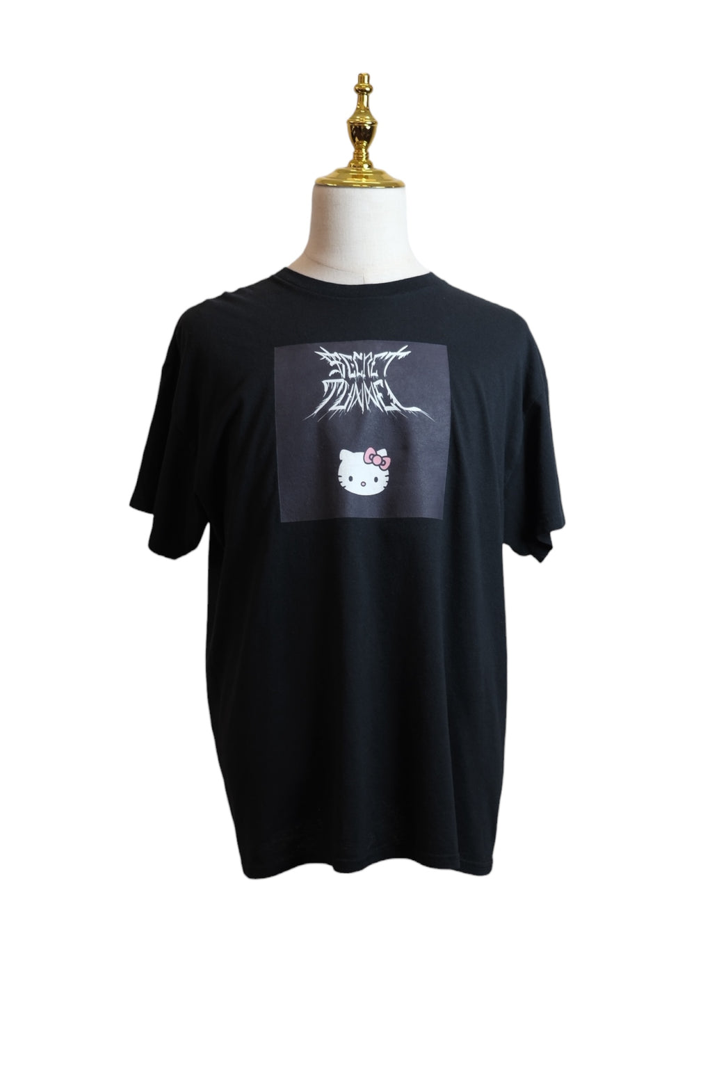 Hello Kitty T-shirt XL size