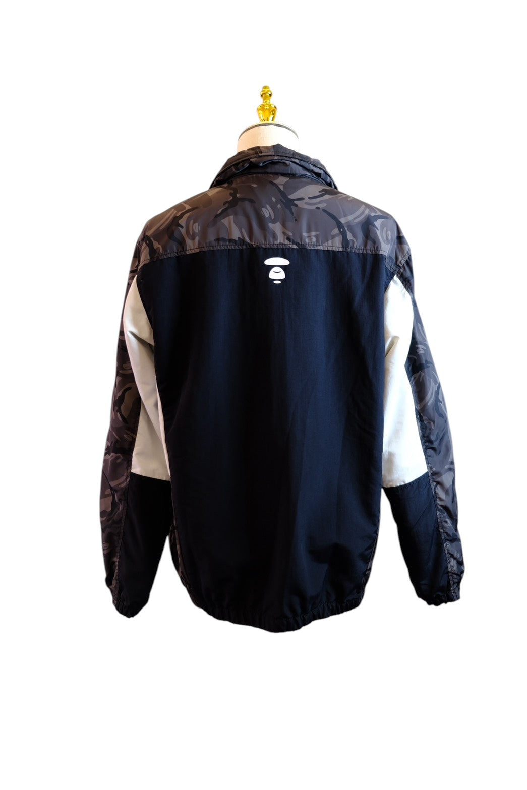 AApe by a bathing ape L