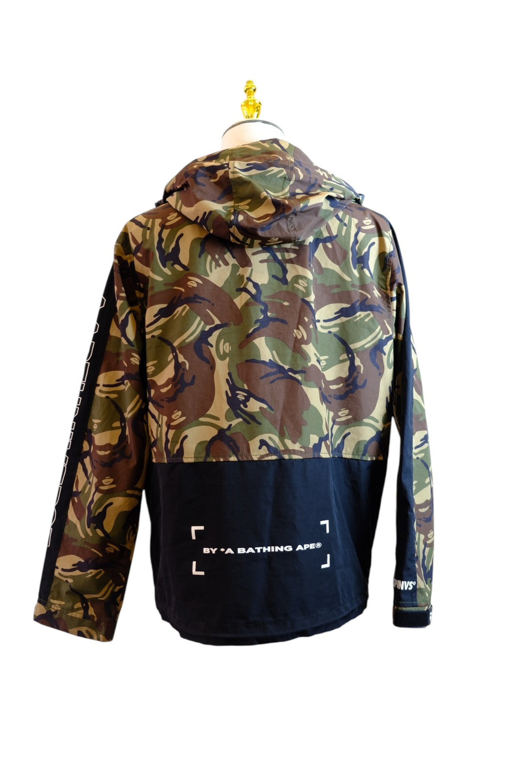 AApe by a bathing ape  L