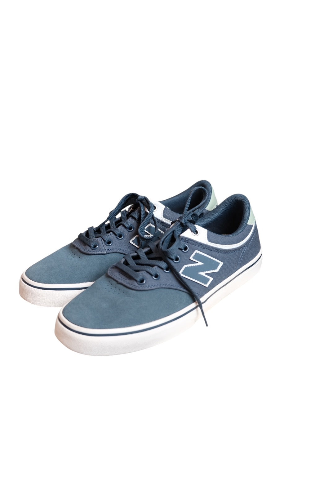 New Balance × Junya Watanabe COMME des GARÇONS MAN Collaborative Low Sneakers
